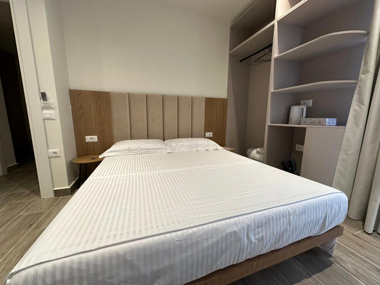 Oni Rooms Saranda Екстериор снимка