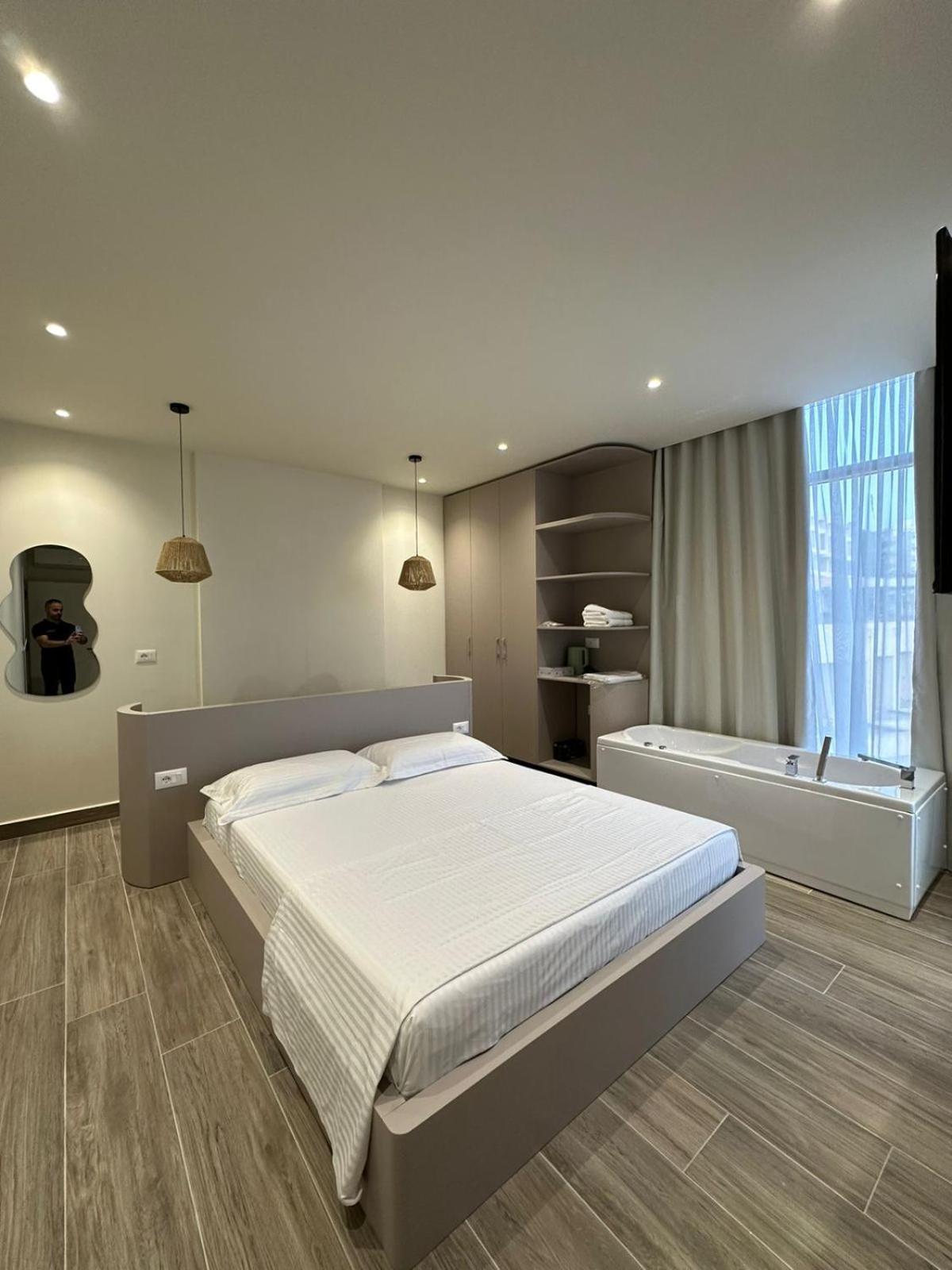 Oni Rooms Saranda Екстериор снимка