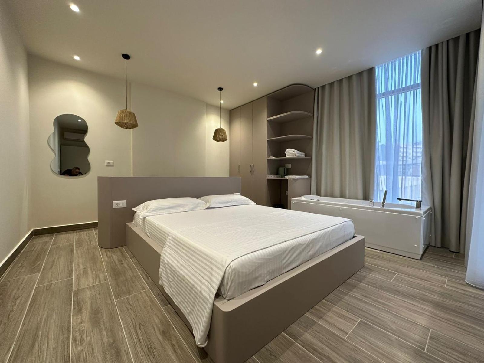 Oni Rooms Saranda Екстериор снимка
